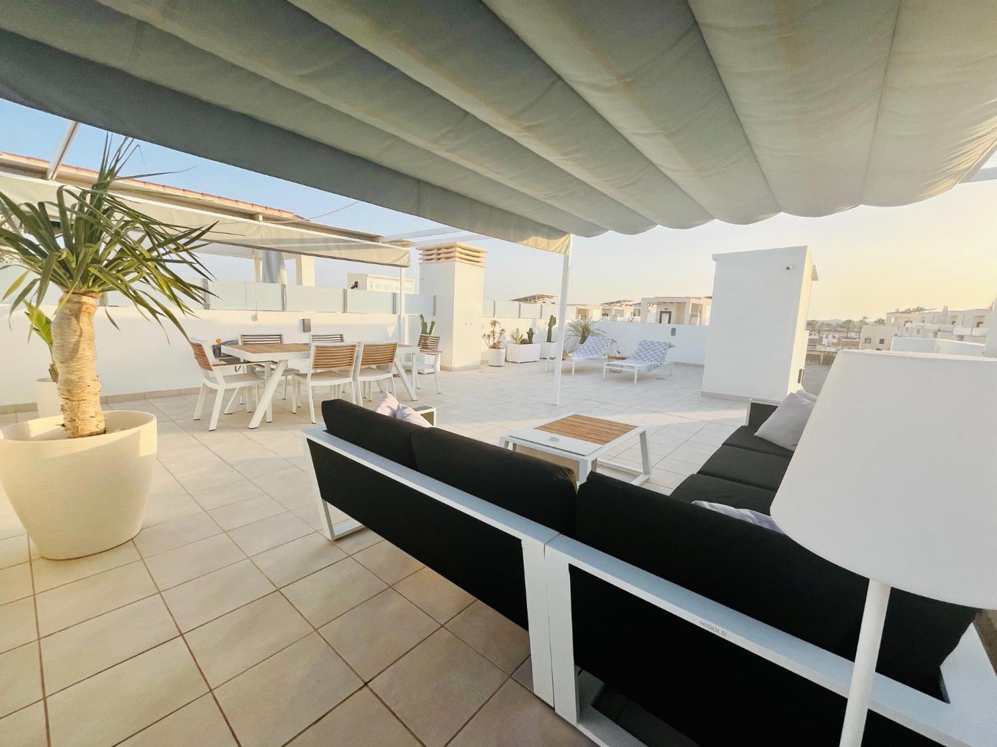 Fortuna Penthouse With Roof Terrace, Ac And Pool ロハレス エクステリア 写真